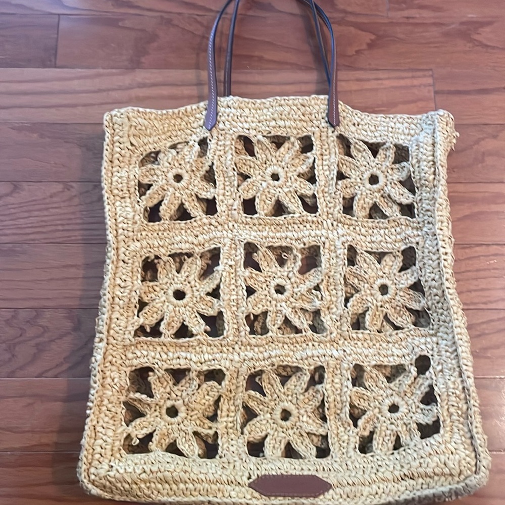 Rattan poolside bag
